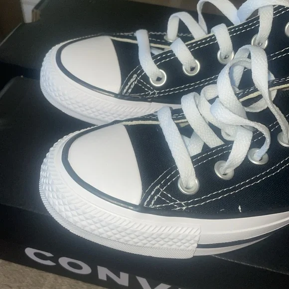 ❇️NWT❇️ Converse All Star Low Canvas Sneakers - Picture 7 of 8